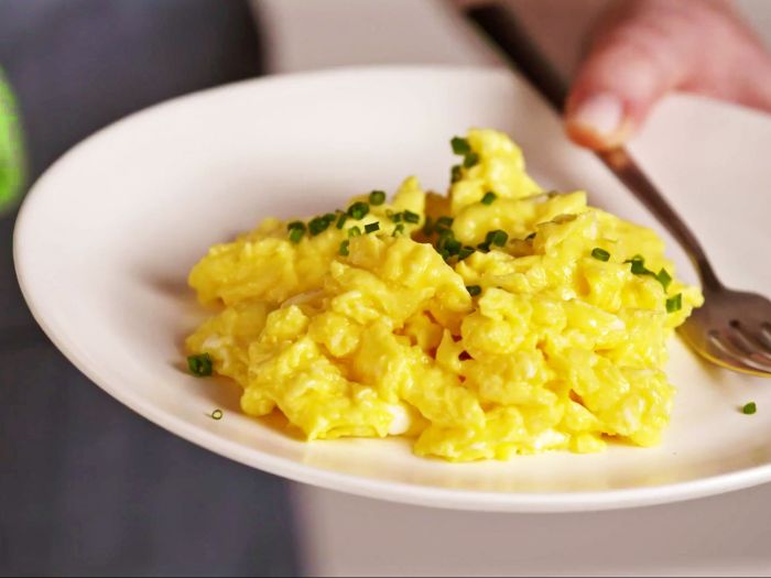 How to cook scrambled eggs asian style